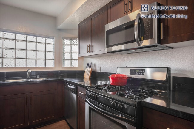 Building Photo - 630 Hauser Blvd