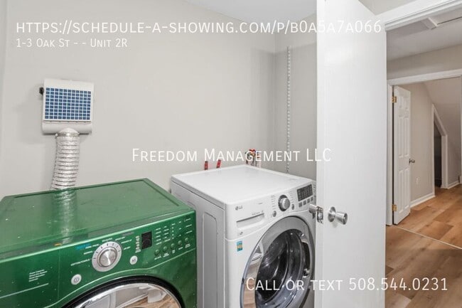 Building Photo - 1-3 Oak St --Unit 2R