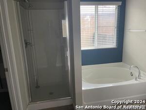 Foto del edificio - 10323 Relic Oaks