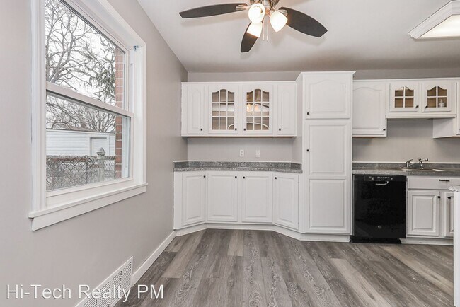 Foto del edificio - 4 br, 1.5 bath House - 20101 Priday Ave
