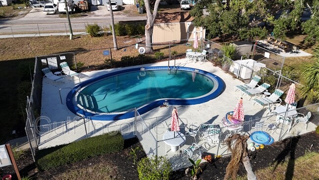 Foto del edificio - 5026 Water Oak Dr