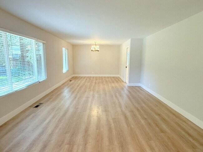 Building Photo - 2690 Danville Blvd