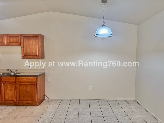 Building Photo - 7237 Murray Ln