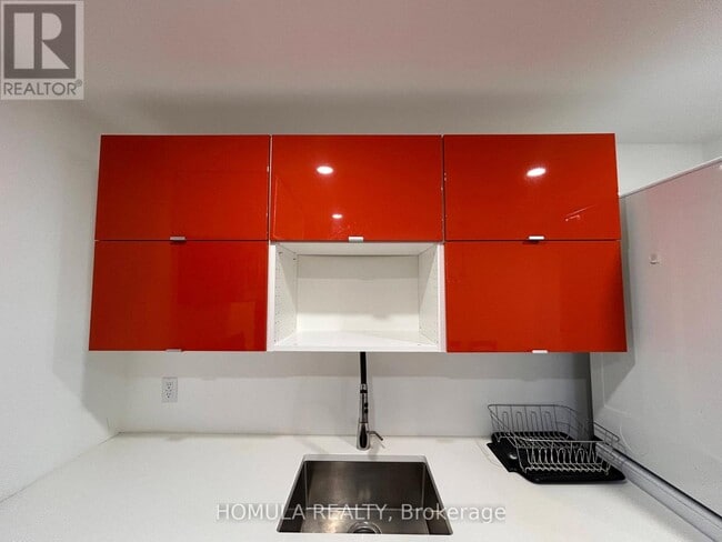 Building Photo - 8 Walbon Rd