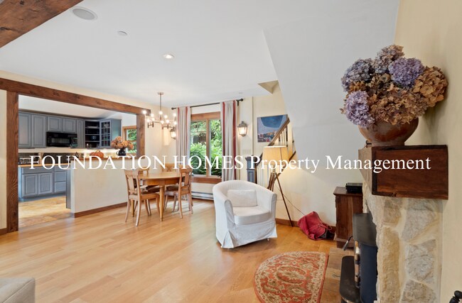 Foto del edificio - 4 br, 2.5 bath House - 38 Mountain View