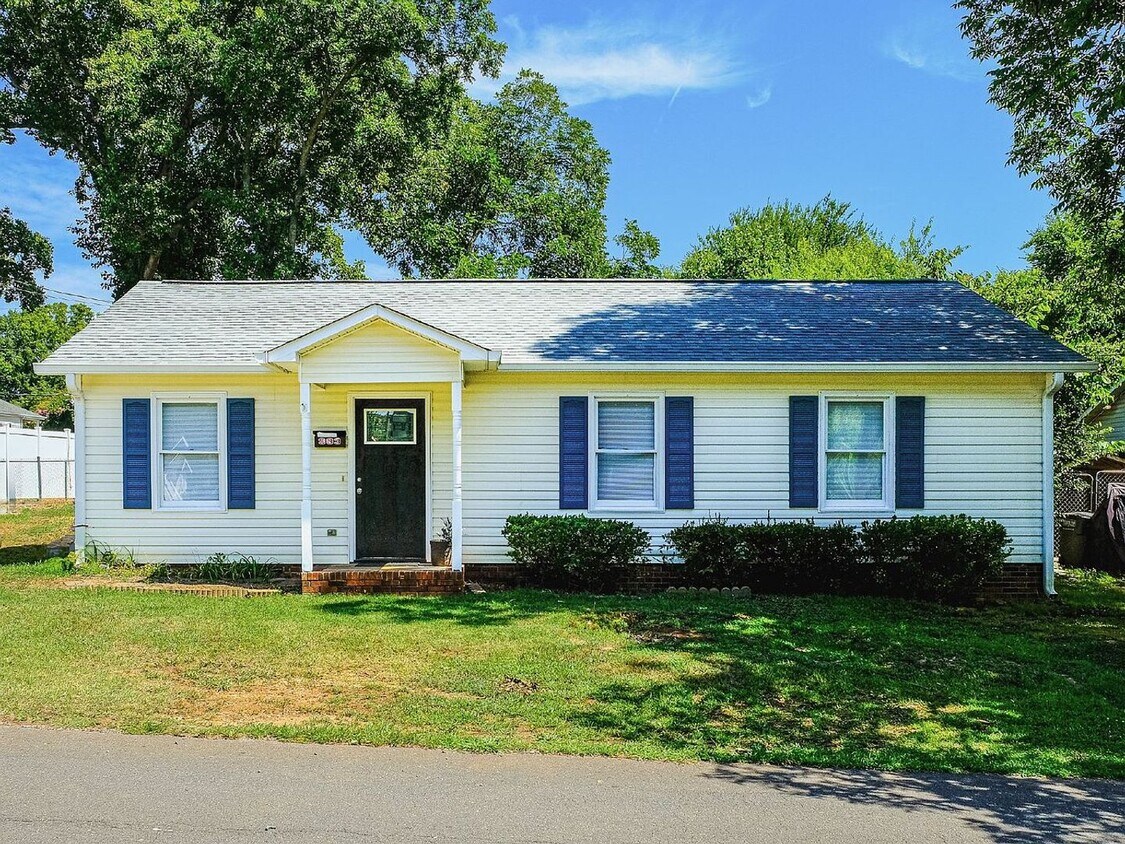 Primary Photo - 903 Laye St