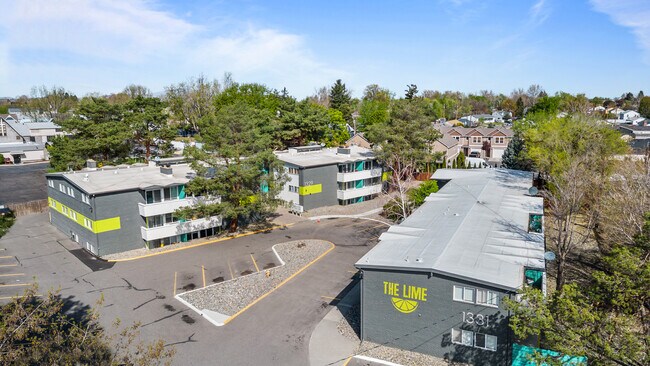 Building Photo - 1331 Goethals Dr
