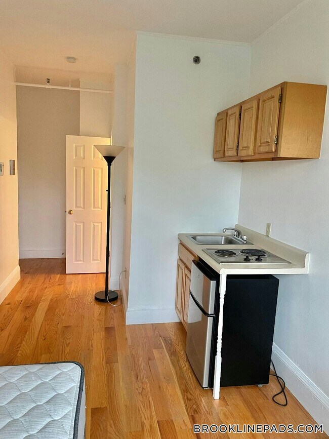 Foto del edificio - 1061 Beacon St