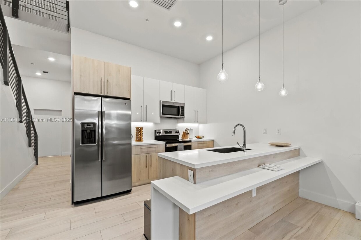 Foto principal - 4433 NW 9th St.