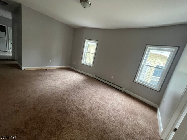 Foto del edificio - 171 Seymour Ave