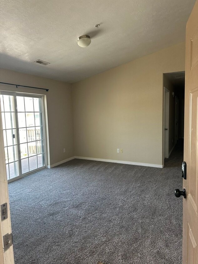 Primary Photo - 3 Bedroom 2 Bathroom Townhome