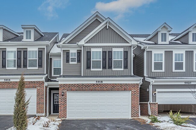 Foto del edificio - 5918 Hawkweed Dr