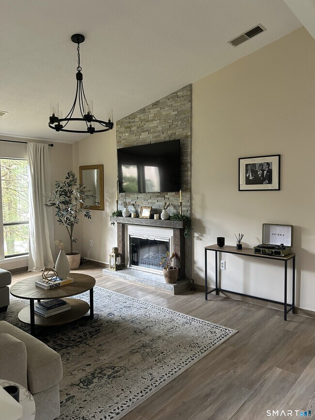 Foto del edificio - 7 Twin Oak Ct