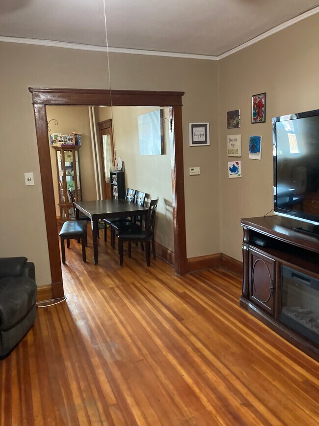 living room - 1239 Western Ave