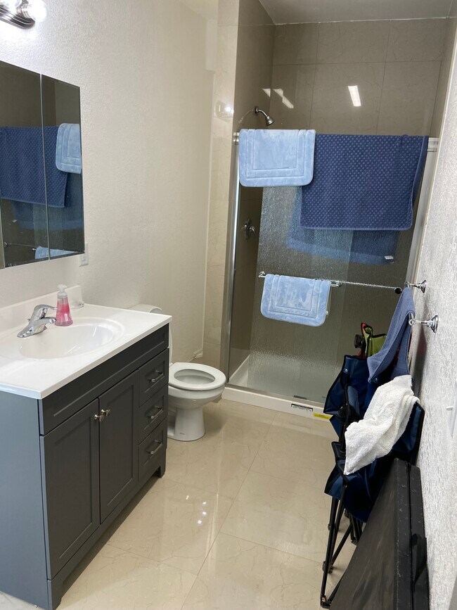 Bathroom - 110 N 300 E
