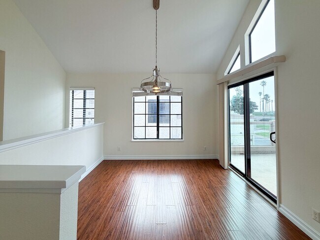 Foto del edificio - 407 Shoreview Dr