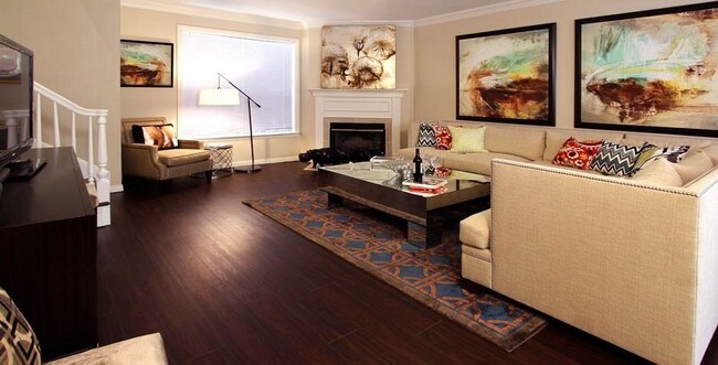 Foto del edificio - 824 Bering Dr