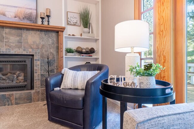Foto del edificio - 10283 White Fir Rd