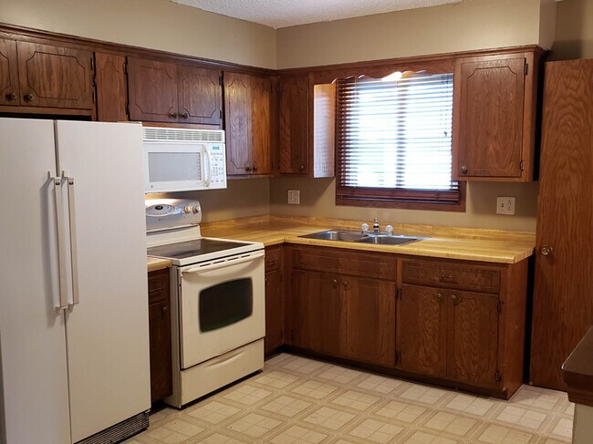 Foto del edificio - 4205 22nd Ave NW