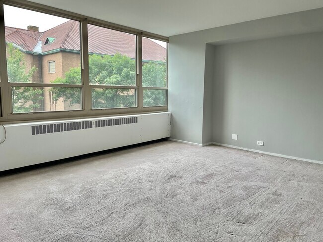Foto del edificio - 3950 N Lake Shore Dr.