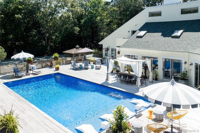 Building Photo - 26 Quarter Ct