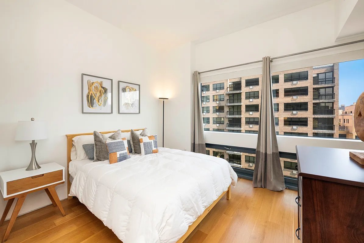 Primary Photo - 123 Third Avenue