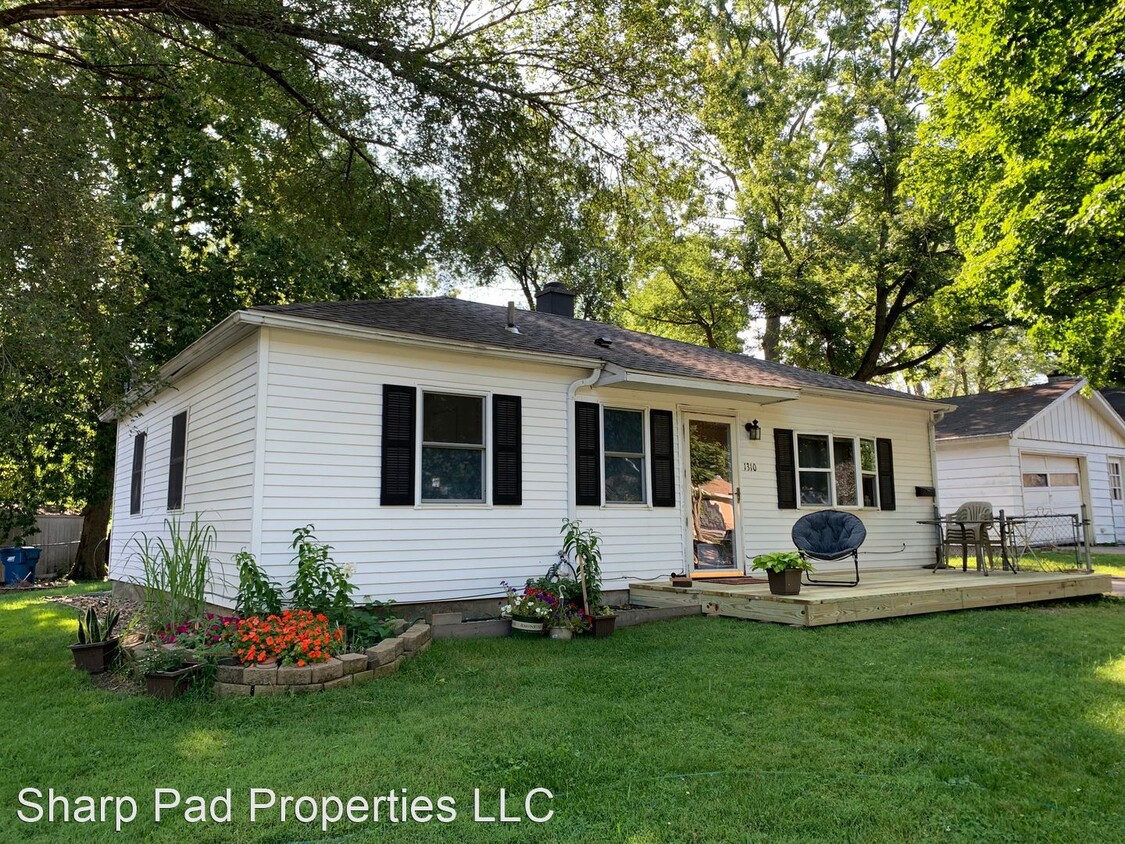 3 br, 1 bath House - 1310 S Cottage Grove - House Rental in Urbana, IL ...