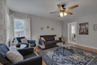 Building Photo - 804 Urban Ave