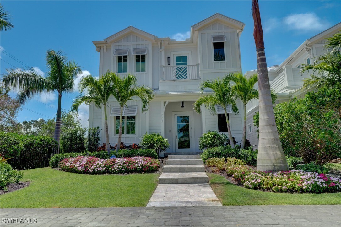 Foto del edificio - 888 10th Ave S