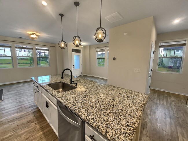 Building Photo - 11052 Chalkbark Ln