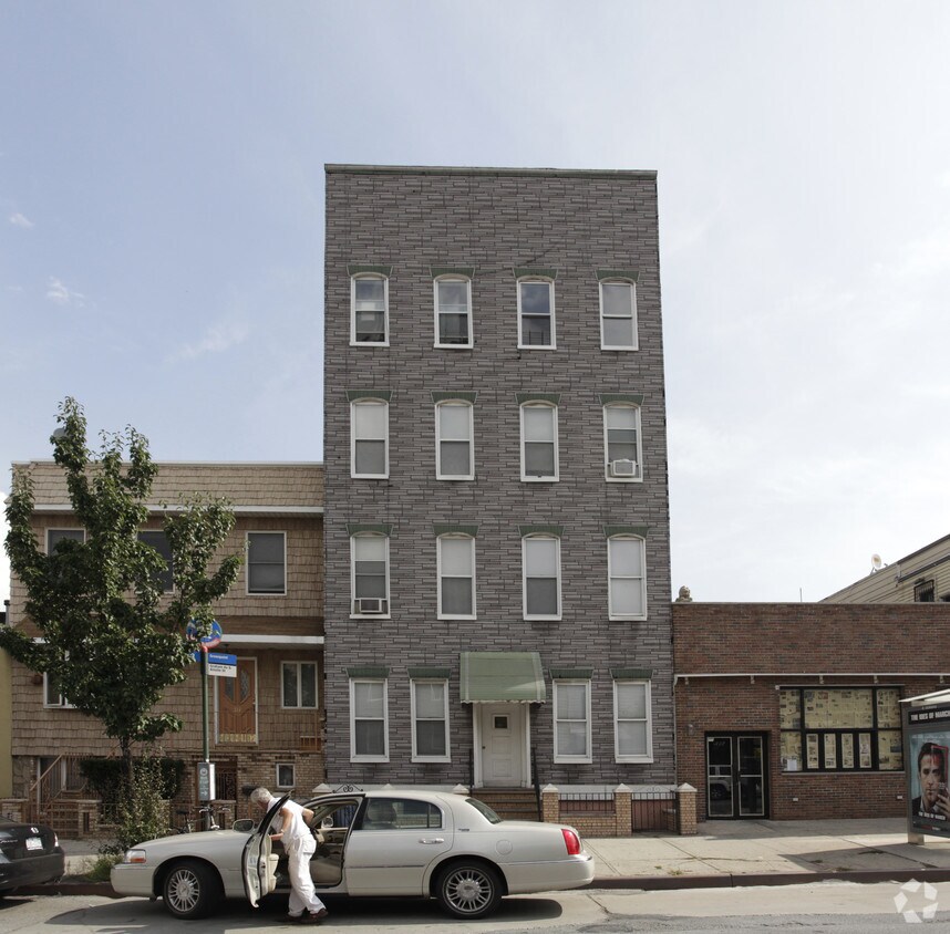 Building Photo - 314 Graham Ave