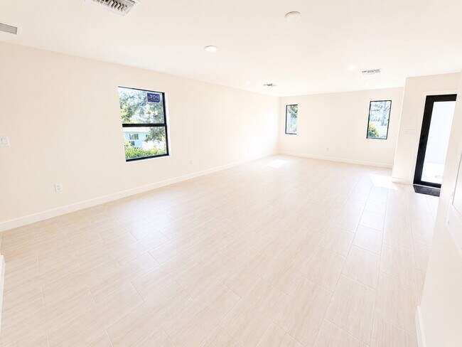 Foto del edificio - 274 SE 9th Ave