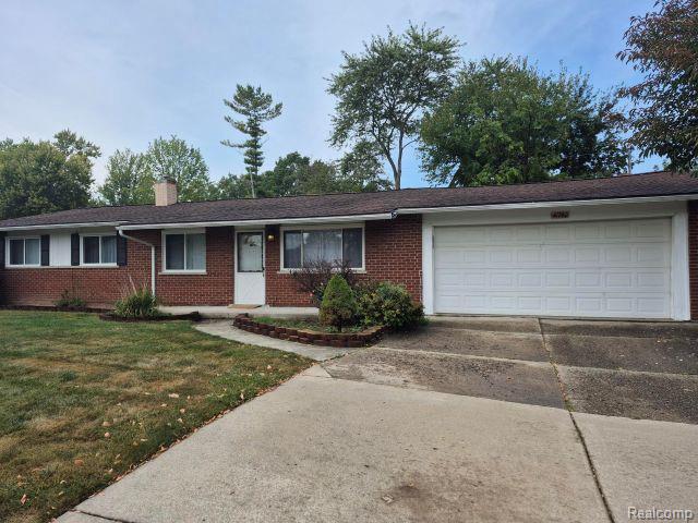Building Photo - 41740 Aspen Dr