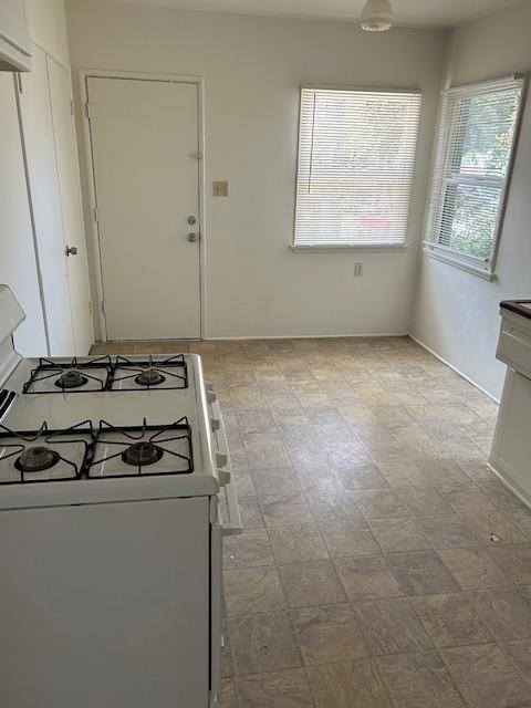 Foto del edificio - 326 S Buena Vista St