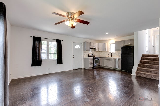 Building Photo - 400 Clifton Dr