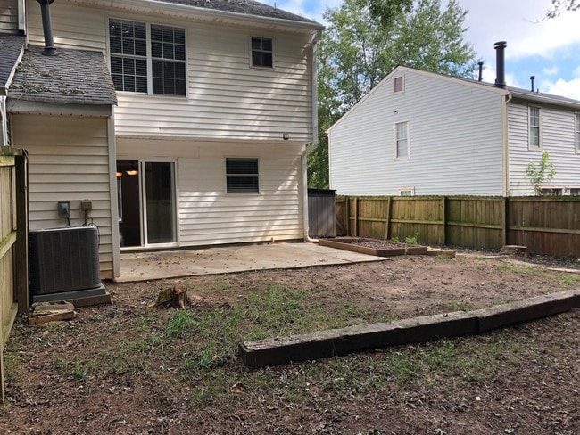 Building Photo - TownHome Near Downtown Kennesaw