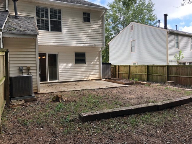 Foto del edificio - TownHome Near Downtown Kennesaw