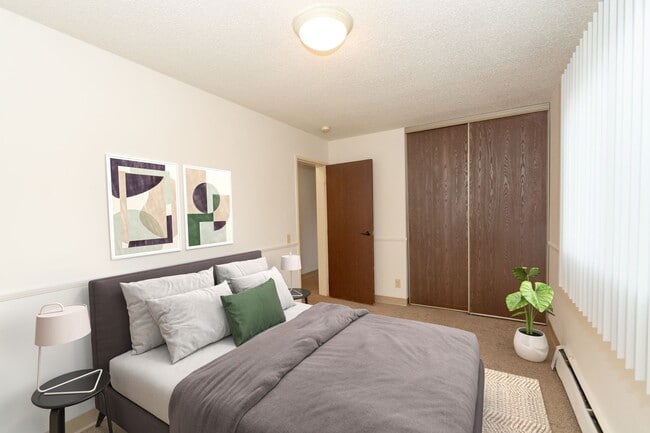 Foto del edificio - Richland Court Apartments