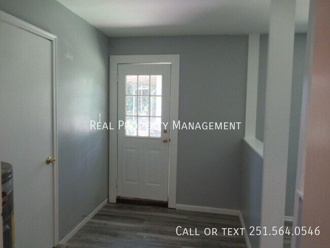 Building Photo - Daphne, 4 Bedroom 2 Bath Home in Lake Forest