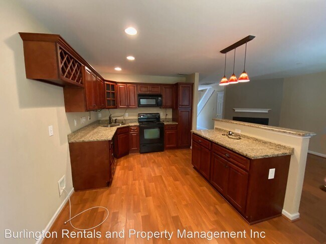 Building Photo - 2 br, 2.5 bath House - 6479 Bellcross Trail
