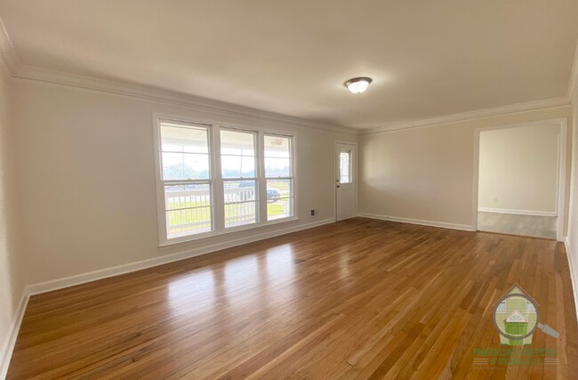 Foto del edificio - 1409 W Parker Rd