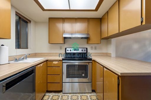 Foto del edificio - 2 BED & 2 BATH CONDO FOR RENT