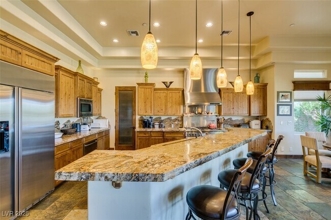 Foto del edificio - 549 Regents Gate Dr