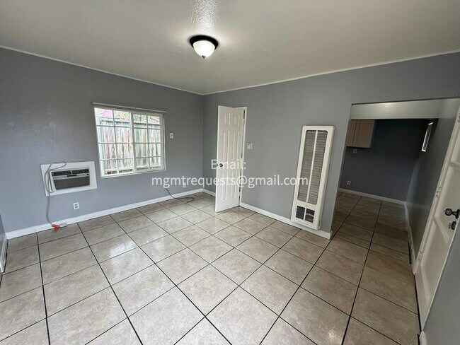 Foto del edificio - 3550 Dwight Ave