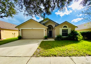 Building Photo - 10121 Somersby Dr