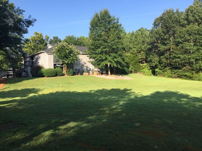 Foto del edificio - 100H Hidden Creek