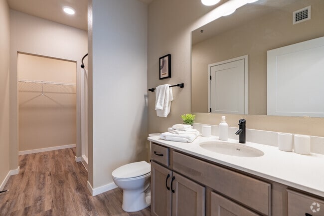 2BR, 2BA - 1125SF - Welcome to 10Bedrock!