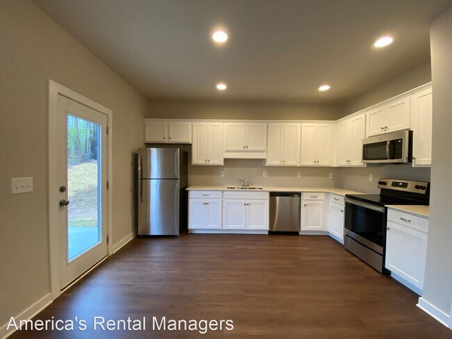 Foto del edificio - 3 br, 2 bath House - 10906 Woodland Drive