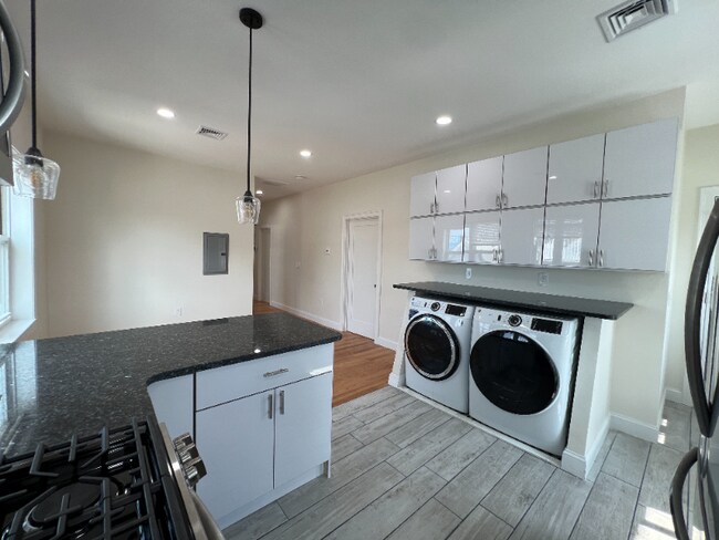 Foto del edificio - 132 Buttonwood St
