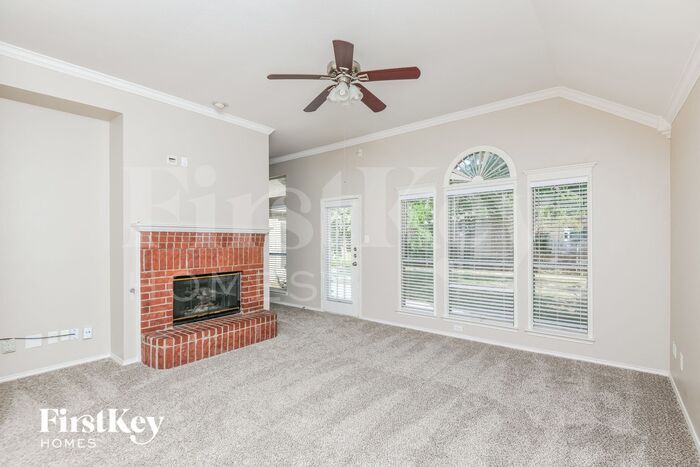Foto principal - 706 Engleside Dr